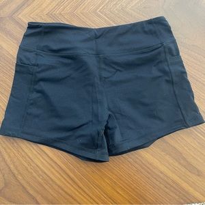 Born Primitive Size M Black Pocket Shorts